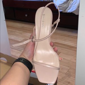 Minimalistic shoes FOREVER21 sz 7.5